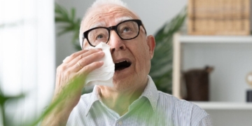 Persona mayor esperando a ser valorada para la dependencia