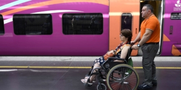 Adif Acerca contará con 270 nuevas plataformas para facilitar el acceso al tren de viajeros en silla de ruedas
