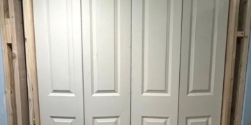 Actualiza las puertas plegables de tu casa con este toque moderno