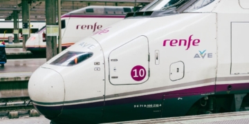 Renfe anuncia un servicio para personas con discapacidad auditiva