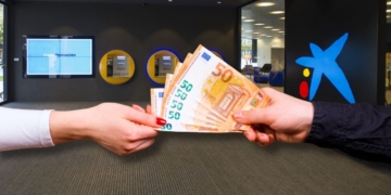 Caixabank te regala 250 euros si cumples este requisito