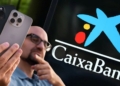 Caixabank regala 30 iPhone 15 Pro Max por Navidad
