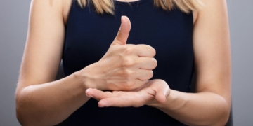 Madrid aumenta su inversión en la lengua de signos para lograr la inclusión de las personas con discapacidad