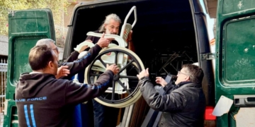 COCEMFE lleva material ortopédico a municipios afectados por la DANA