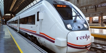 Ayudas al transporte en España en 2025 abono Renfe