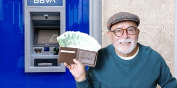 Los bancos de España confirman que adelantan el pago de las pensiones en enero