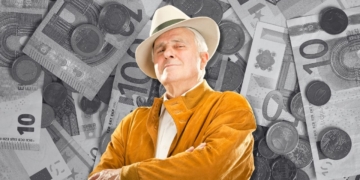 Persona mayor que puede acceder a la pensión no contributiva de jubilación del IMSERSO