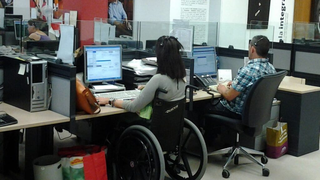Alsa y Fundación Integra lanzan “Empleo sobre Ruedas” para la reintegración laboral de personas con discapacidad