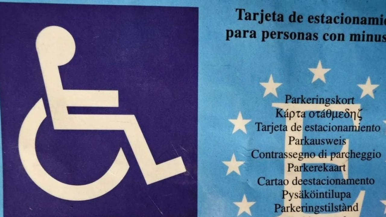 Vivo en Valencia, ¿cuál es el grado de discapacidad para solicitar una plaza PMR