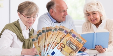 Hacienda anuncia cambios en devoluciones a jubilados hasta 4.000 euros a partir de 2025