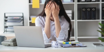 Julieta fue despedida por sufrir depresión laboral: la justicia le ha concedido más de 1.200 euros de pensión