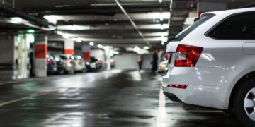 La Guardia Civil alerta sobre el 'método de la siembra:' debes mirar al suelo antes de subir a tu coche