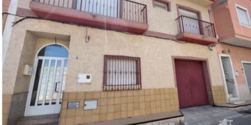 Caixabank baja el precio de este chalet en más de 40.000 euros