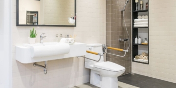 Claves para tener un baño accesible para personas mayores o con discapacidad