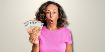Las personas que reciben una pensión no contributiva del IMSERSO pueden recibir 525 euros más