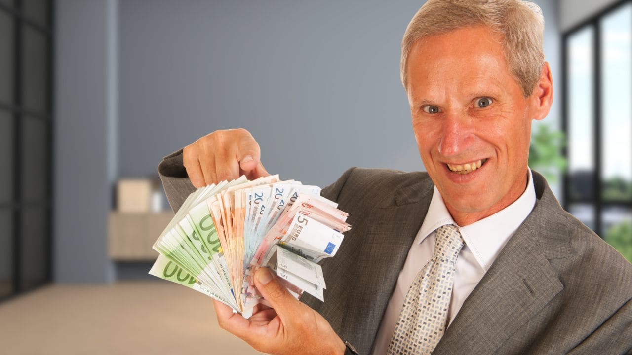 Pensión de jubilación cotizando en varios regímenes