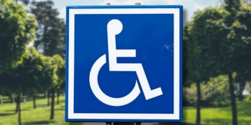 Andalucía apuesta por la inclusión de las personas con discapacidad: catálogo de 150 pictogramas accesibles