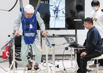 Tecnología innovadora para ayudar a caminar a pacientes con lesión medular