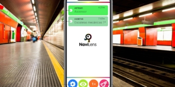 Navilens, la app que permite la movilidad de personas con discapacidad visual en la red ferroviaria del País Vasco