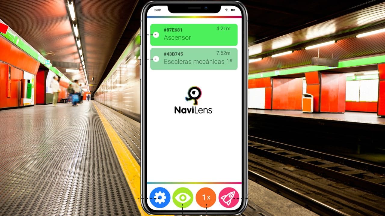 Navilens, la app que permite la movilidad de personas con discapacidad visual en la red ferroviaria del País Vasco