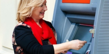 Primer banco en pagar la pensión de jubilación en marzo de 2025