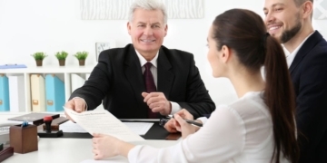 Recibe una herencia sin pagar el Impuesto de Sucesiones "con dinero de tu bolsillo": así lo explica la ley