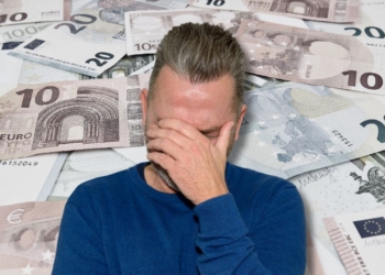 Estafan 12.000 euros a un hombre con discapacidad con un contrato "fraudulento"