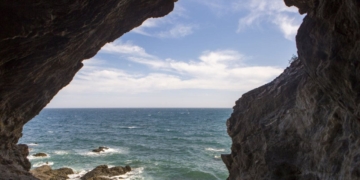 A 1h de Almería existe una cala escondida de difícil acceso donde puedes estar solo en pleno agosto