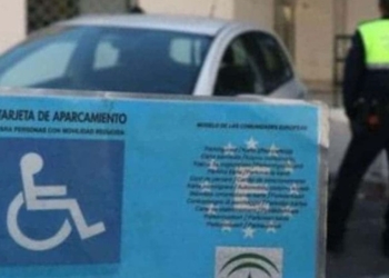Cómo solicitar la renovación de la tarjeta de estacionamiento para personas con movilidad reducida