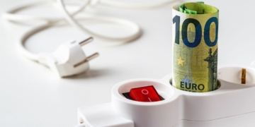 ¿Qué pasará en primavera con el precio de la luz? Todo depende de esto