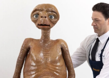Sale a subasta el muñeco original de la película E.T. por este desorbitado precio