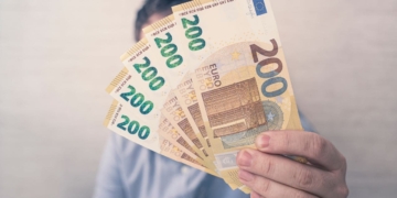 Relación del subsidio para mayores de 52 años y la jubilación