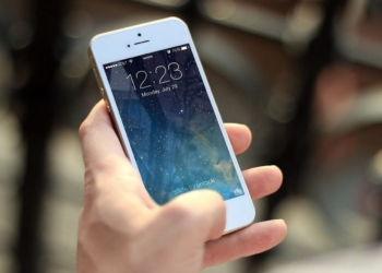 Posible retraso en el cobro de algunas nóminas de abril tras el apagón - Pixabay