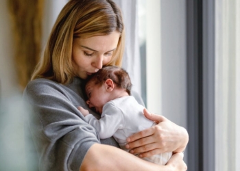 Ayuda del Ayuntamiento de Sevilla por hijo nacido en 2025