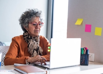 José Manuel Gordo, asesor: Las 3 soluciones para una mujer que no puede jubilarse por sus lagunas de cotización