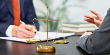 ¿Puede anularse un despido por no admitir testigos clave?