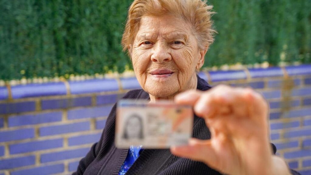 Las personas mayores tiene un periodo de validez del DNI más duradero
