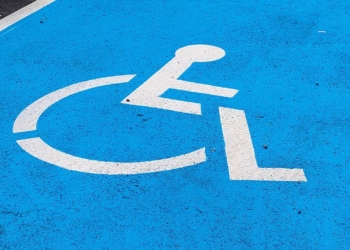 Plaza reservada para personas con discapacidad con tarjeta PMR