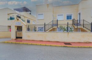 Oferta de última hora del BBVA: descuento de un 11% en una casa a estrenar a 20 minutos de la playa
