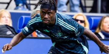 Minoungou, futbolista con discapacidad visual