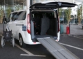 Málaga trabaja para mejorar el servicio del taxi accesible para personas con discapacidad