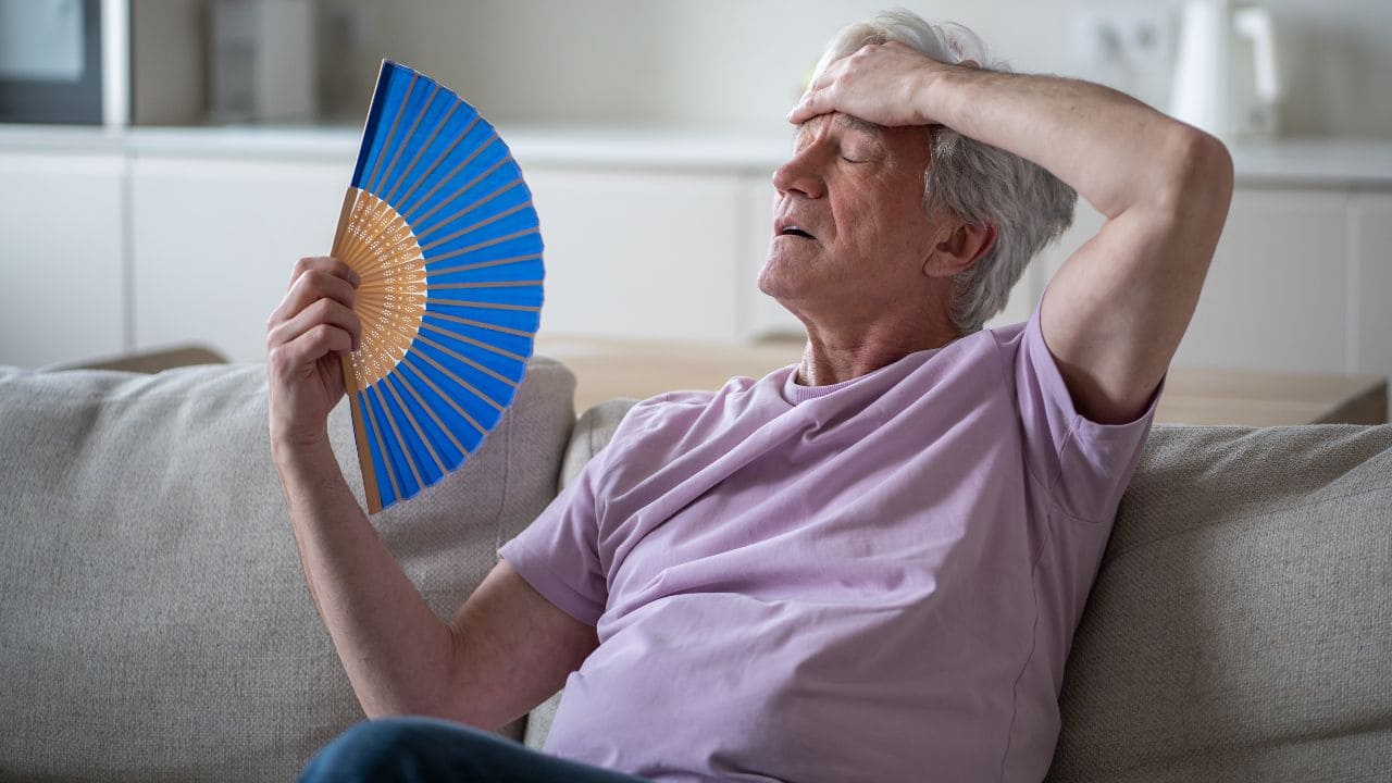 Personas mayores con calor