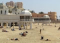 Playa de la Caleta, Cádiz personas mayores