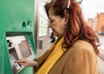 El Gobierno transfiere 769 millones a la Seguridad Social para pagar las pensiones no contributivas