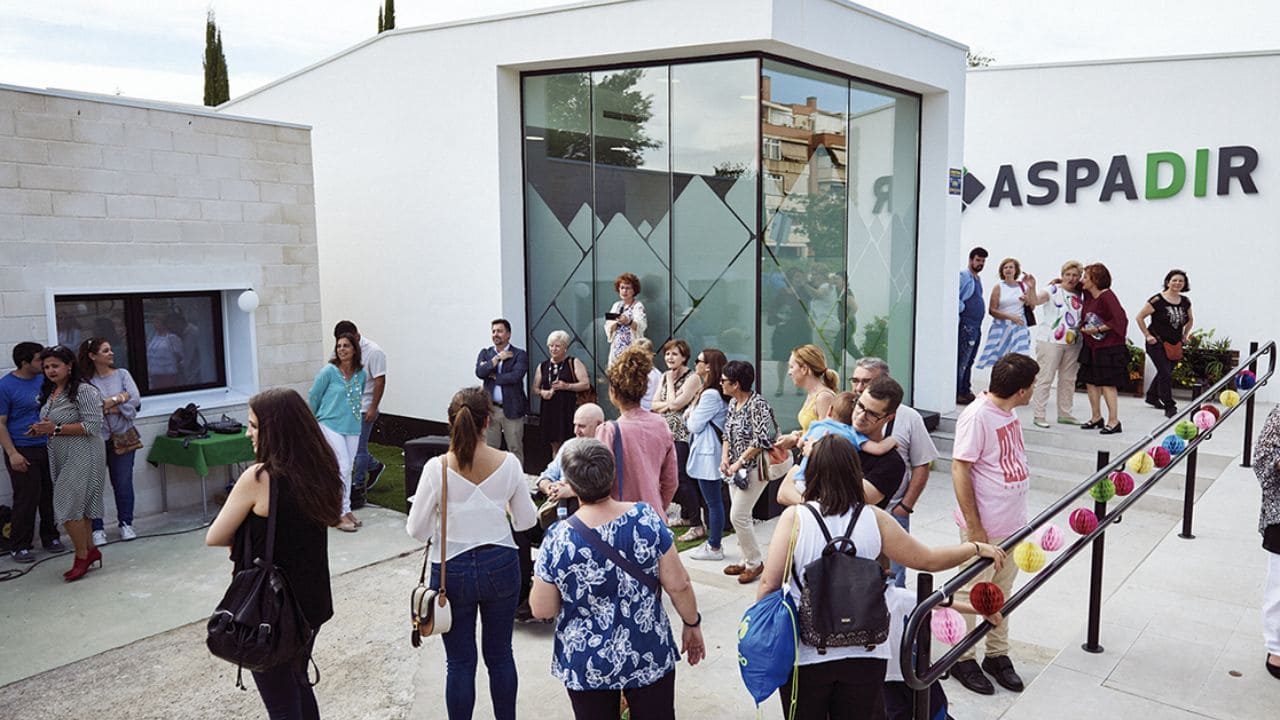 Aspadir construirá un centro de rehabilitación y otro de día para personas con discapacidad en Madrid