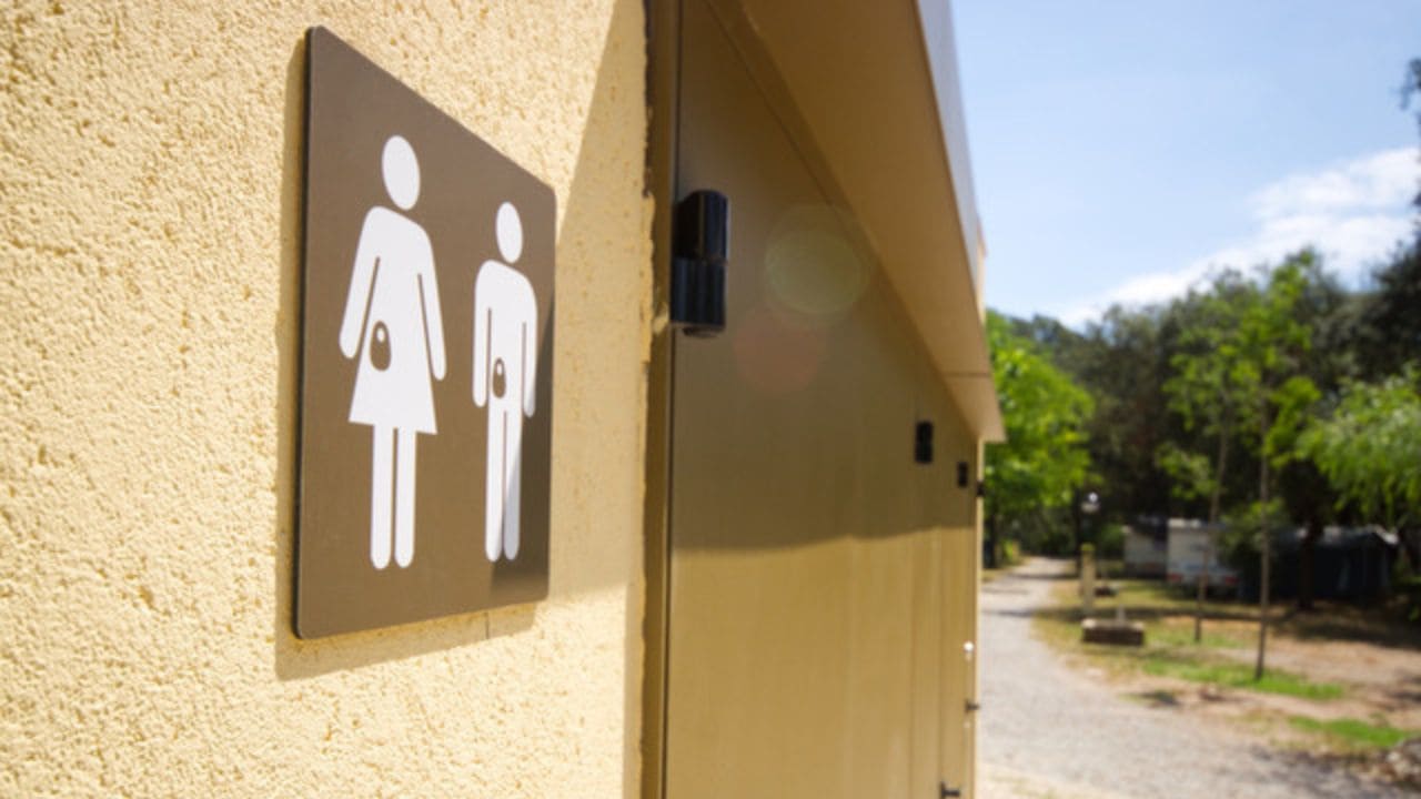 El Camping Esponellà, en Girona, se convierte en el segundo en Cataluña con aseo para personas ostomizadas