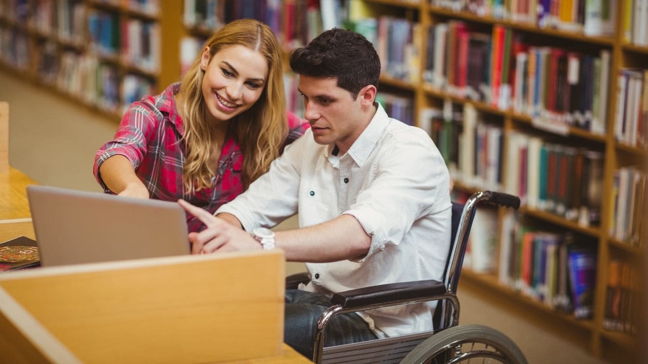 Fundación ONCE ofrece 5 becas diferentes dentro de las ayudas ‘Oportunidad al talento’