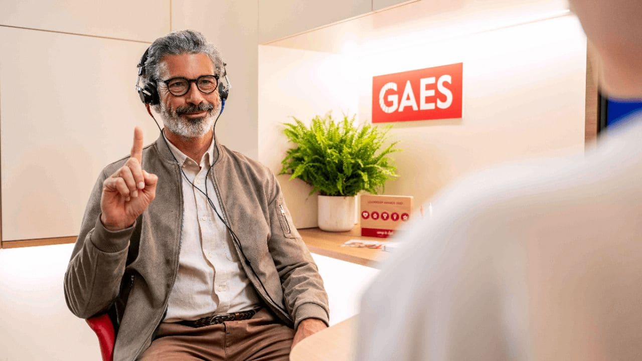 GAES y la ONCE se unen para mejorar la vida de las personas con problemas auditivos