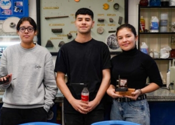 Estudiantes argentinos desarrollan dispositivos para ayudar a personas mayores