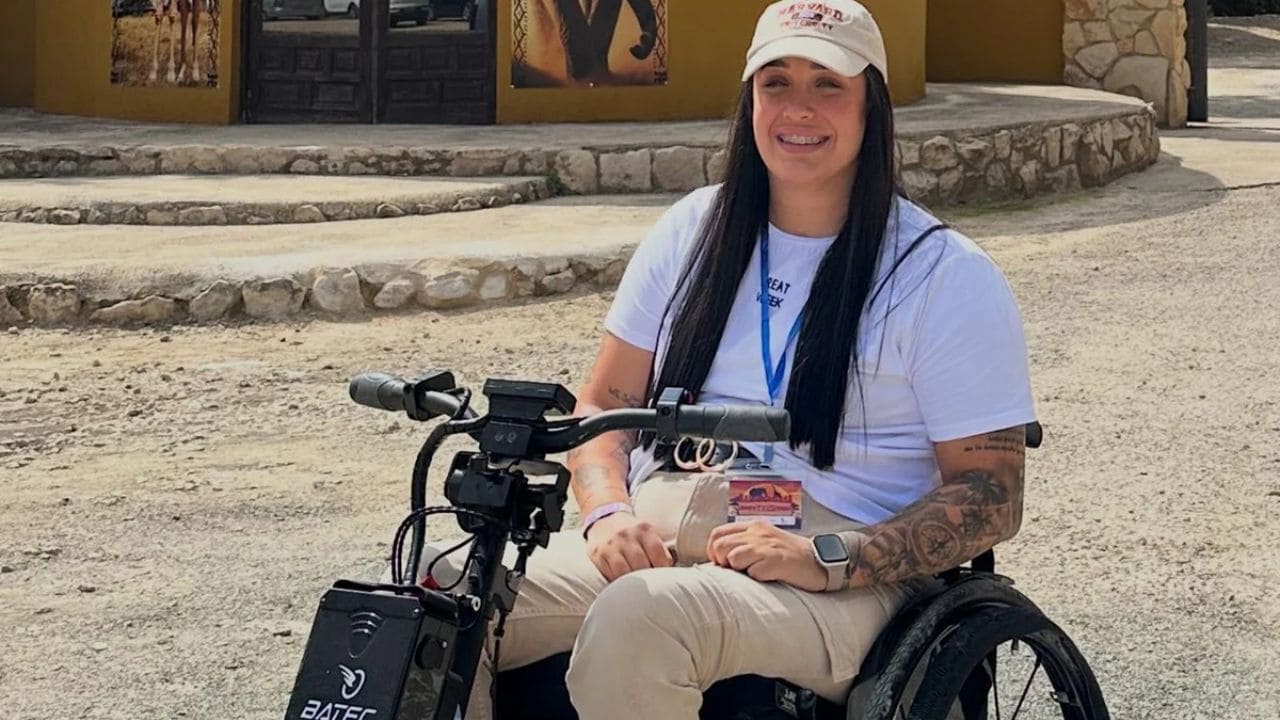 María, una joven con lesión medular y víctima del robo de la batería de su silla